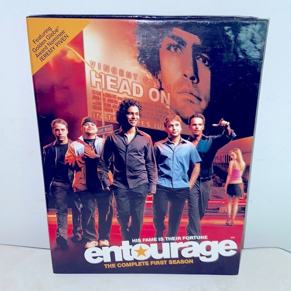 Entourage DVD 📀 the complete first season 🎥 his fame is their fortune 🎭​​​​